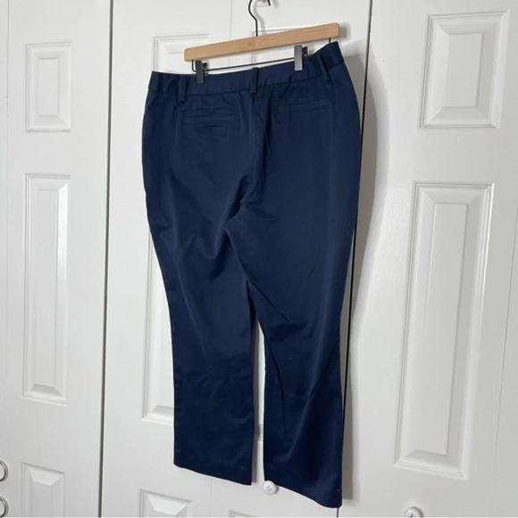 Lands' End Mid rise Straight Leg Chino Pant - Women's Size 16 - Marine Navy - Picture 6 of 7